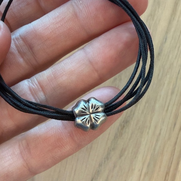 Pandora Black Cord Bracelet with Silver Four Leaf Clover Charm - Picture 3 of 5